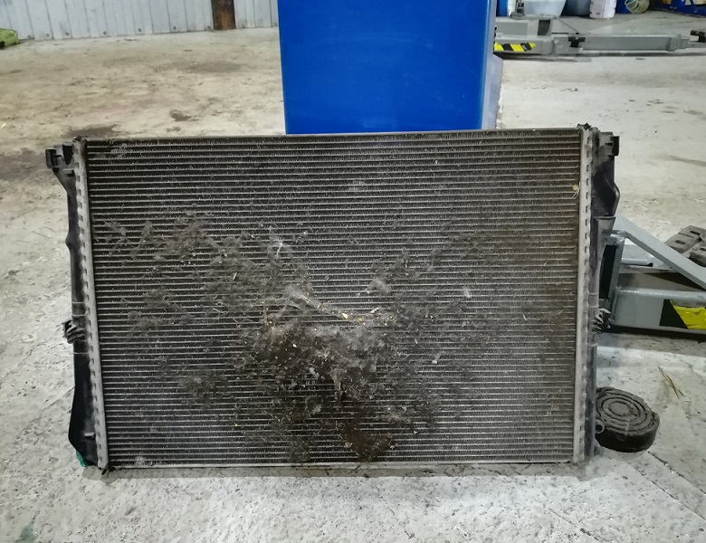 Промывка радиатора Мерседес