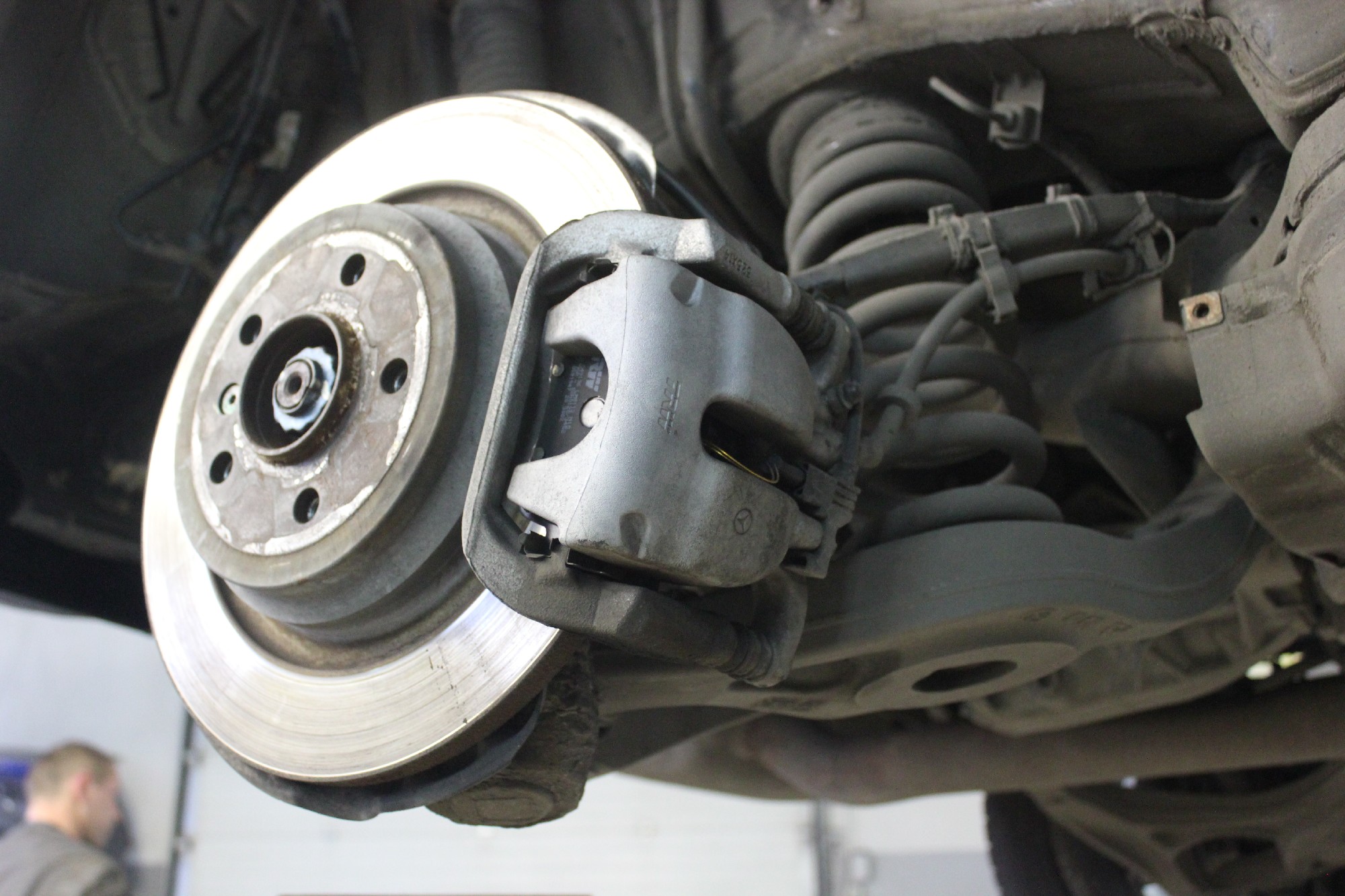 тормозной диск с суппортом