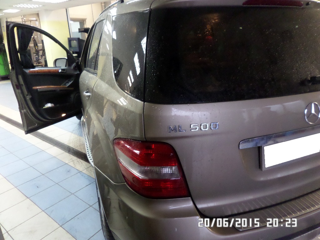 Мерседес в автосервисе