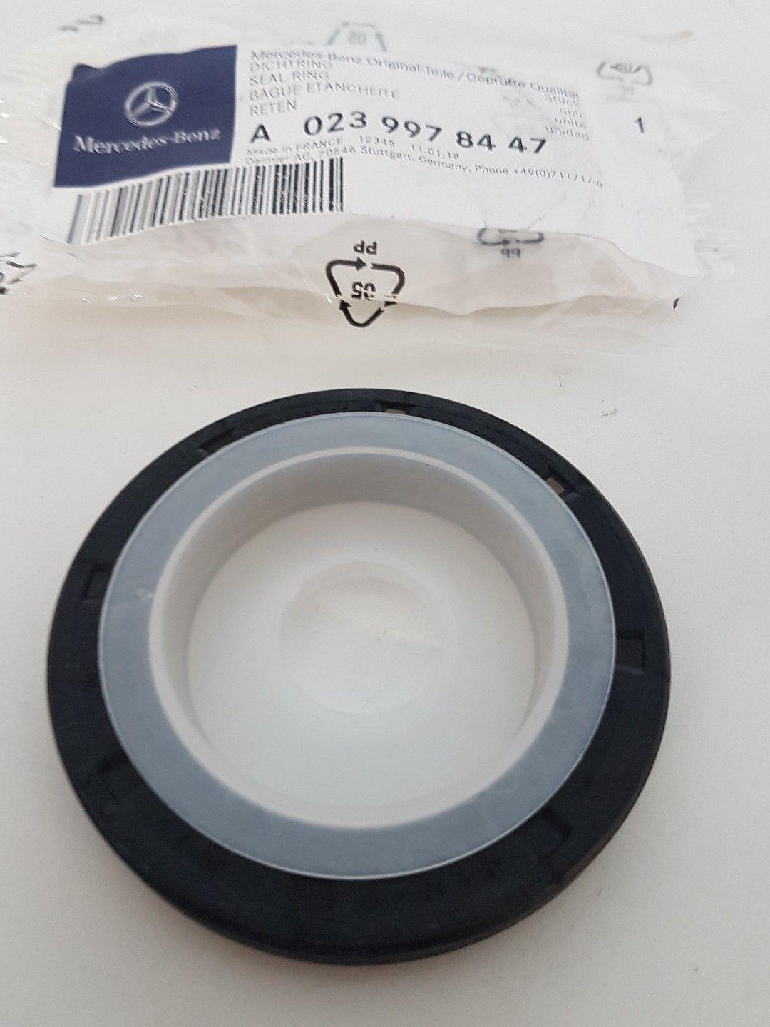 сальник двигателя