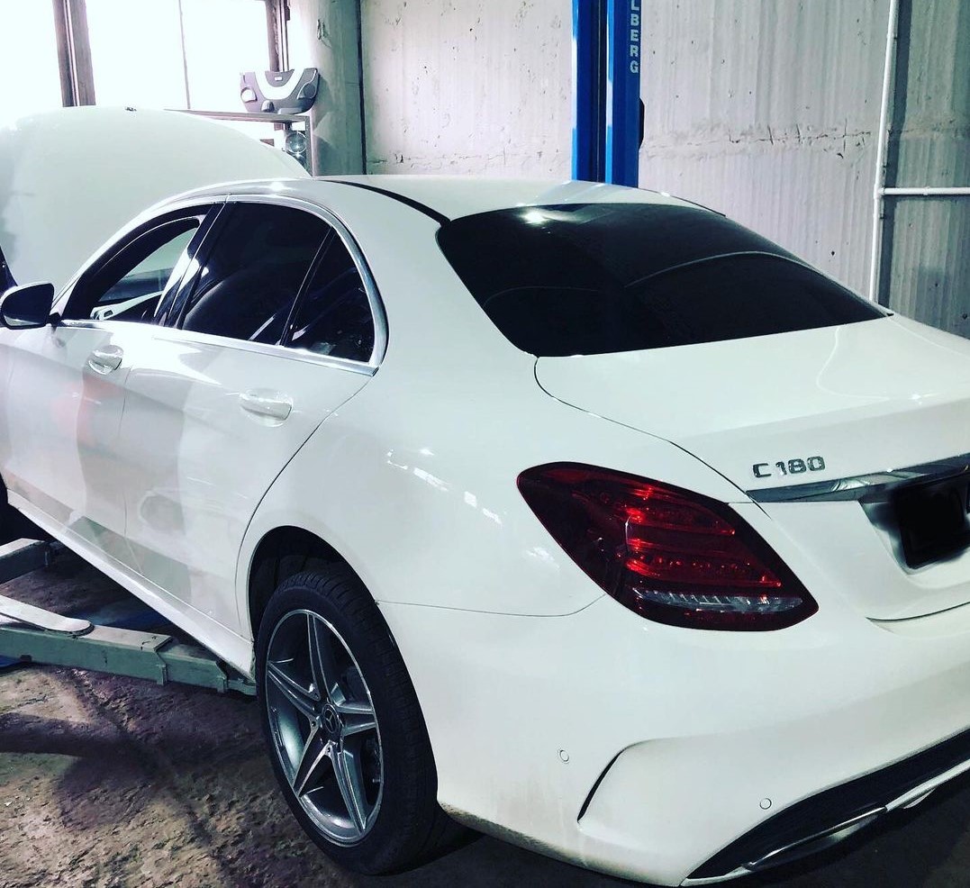 Мерседес в техцентре