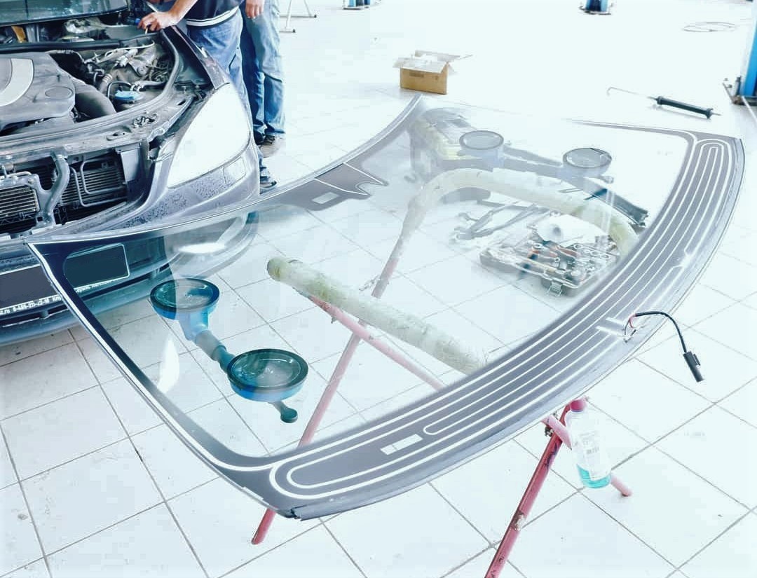 лобовое стекло