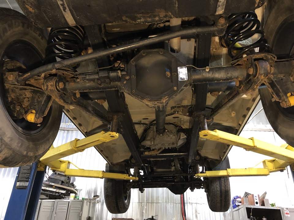 Подготовка к обслуживанию раздаточной коробки Мерседес