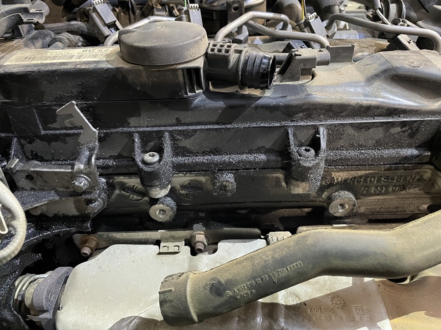 Замена прокладки клапанной крышки Мерседес