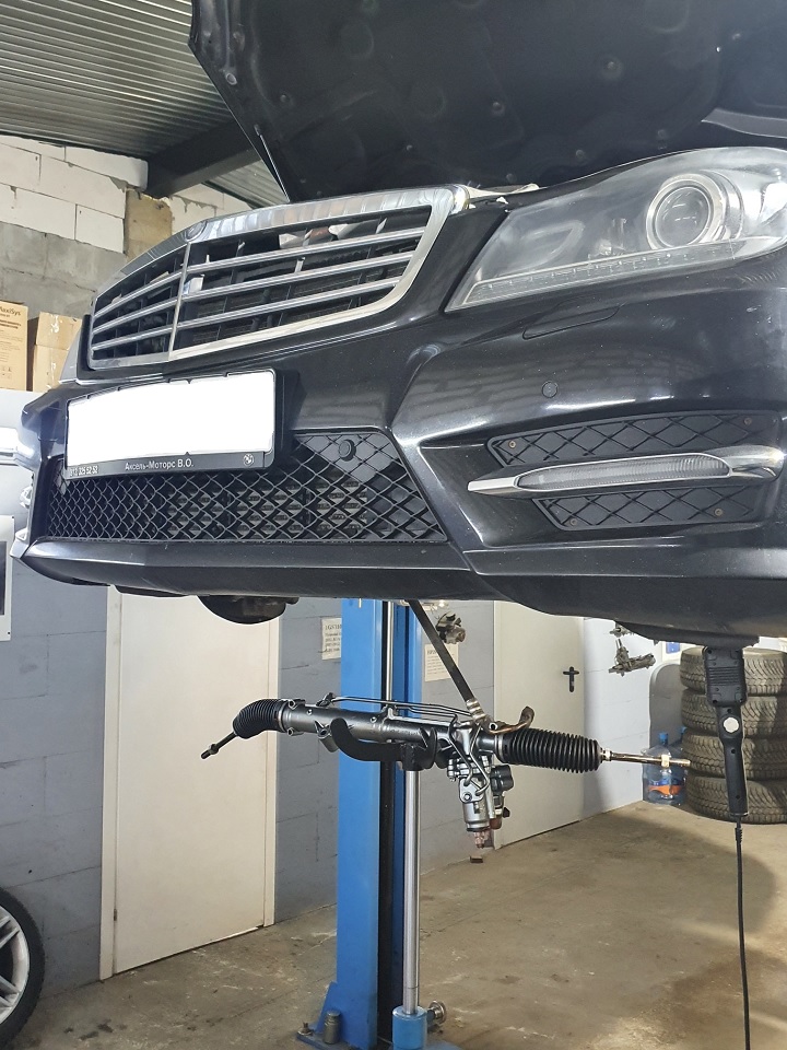 Замена рулевой рейки Мерседес