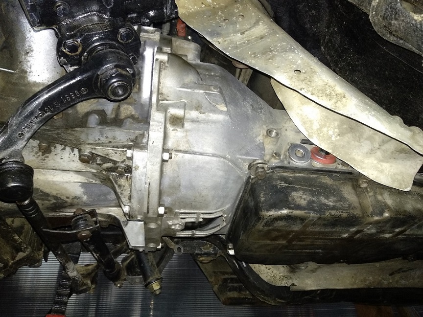 Признак износа коренного сальника АКПП Мерседес