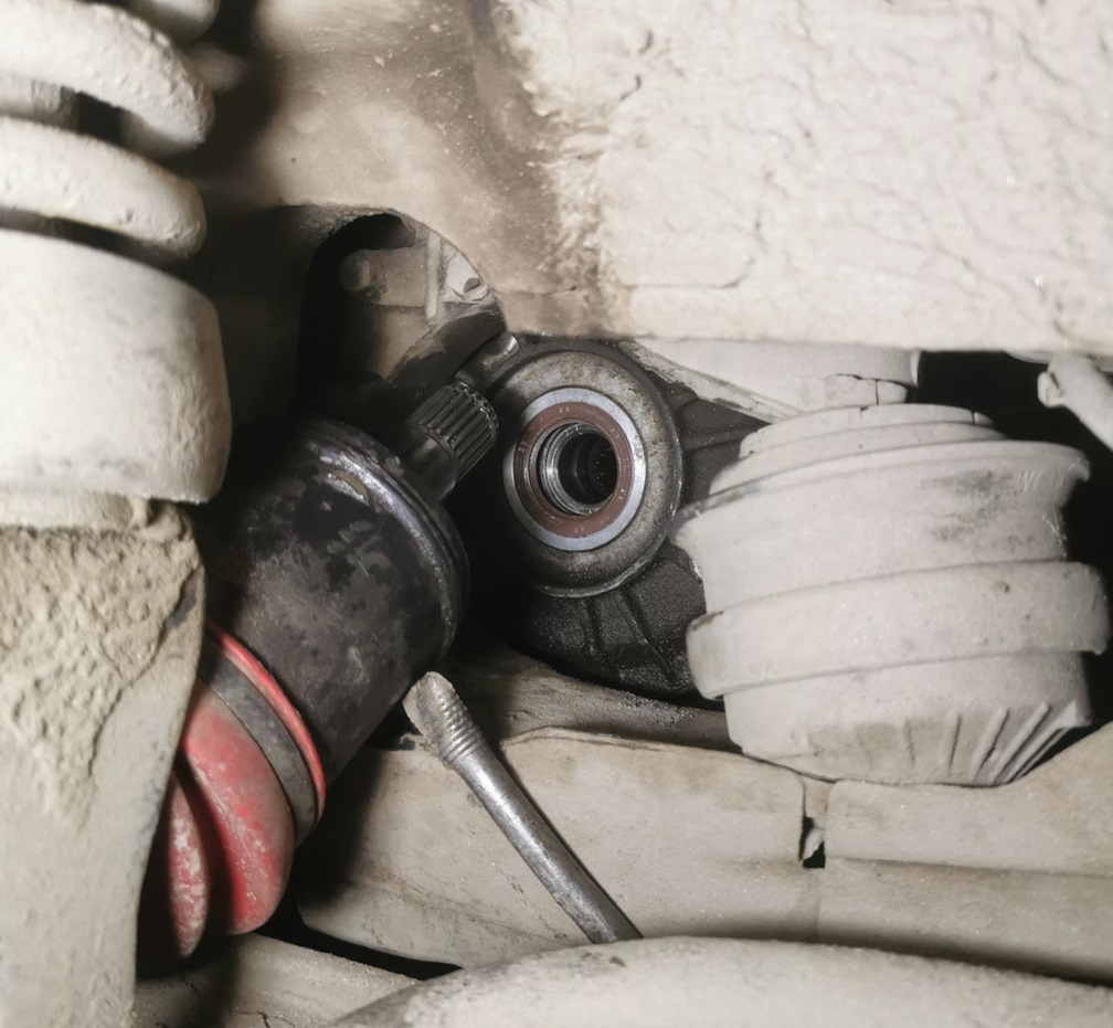 Замена сальника привода Мерседес