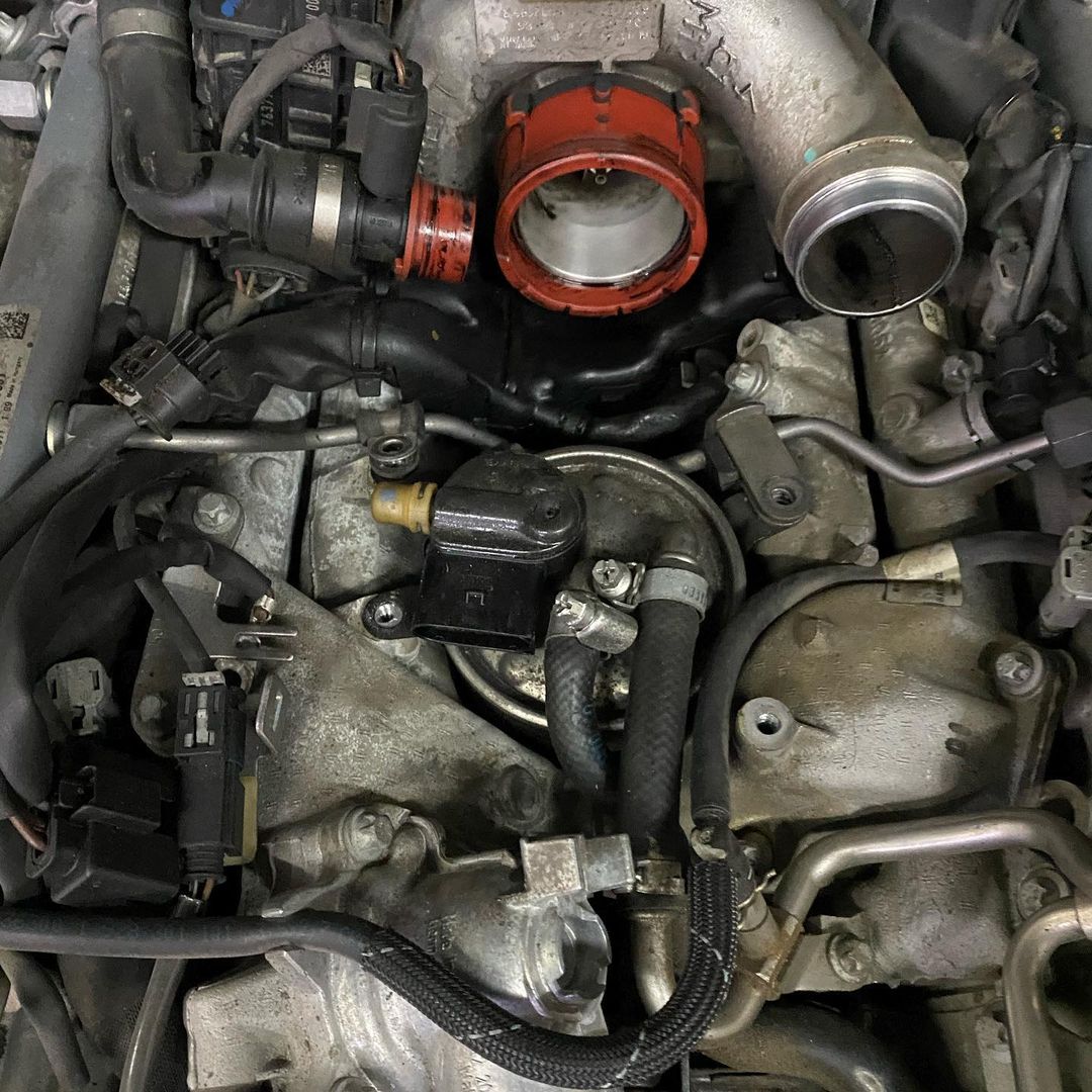 Замена топливного фильтра Мерседес GL 350 дизель