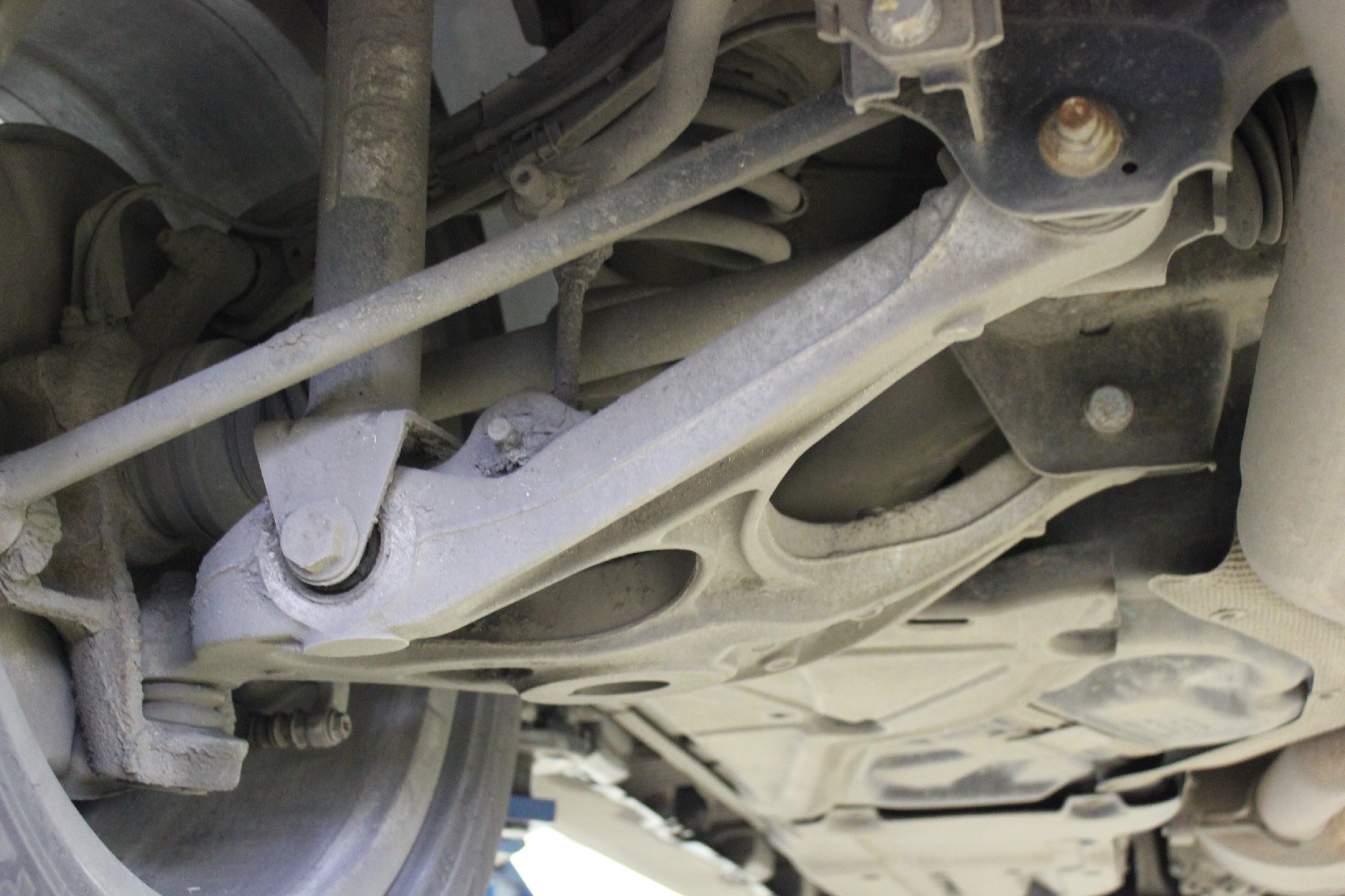 нижний рычаг подвески