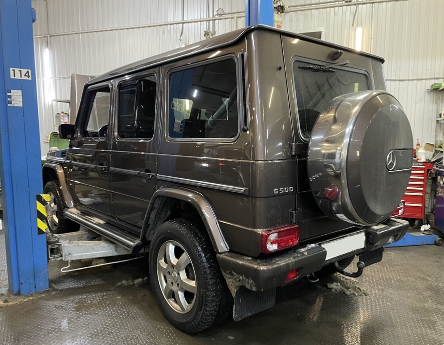 Подготовка Мерседеса к замене сальника привода